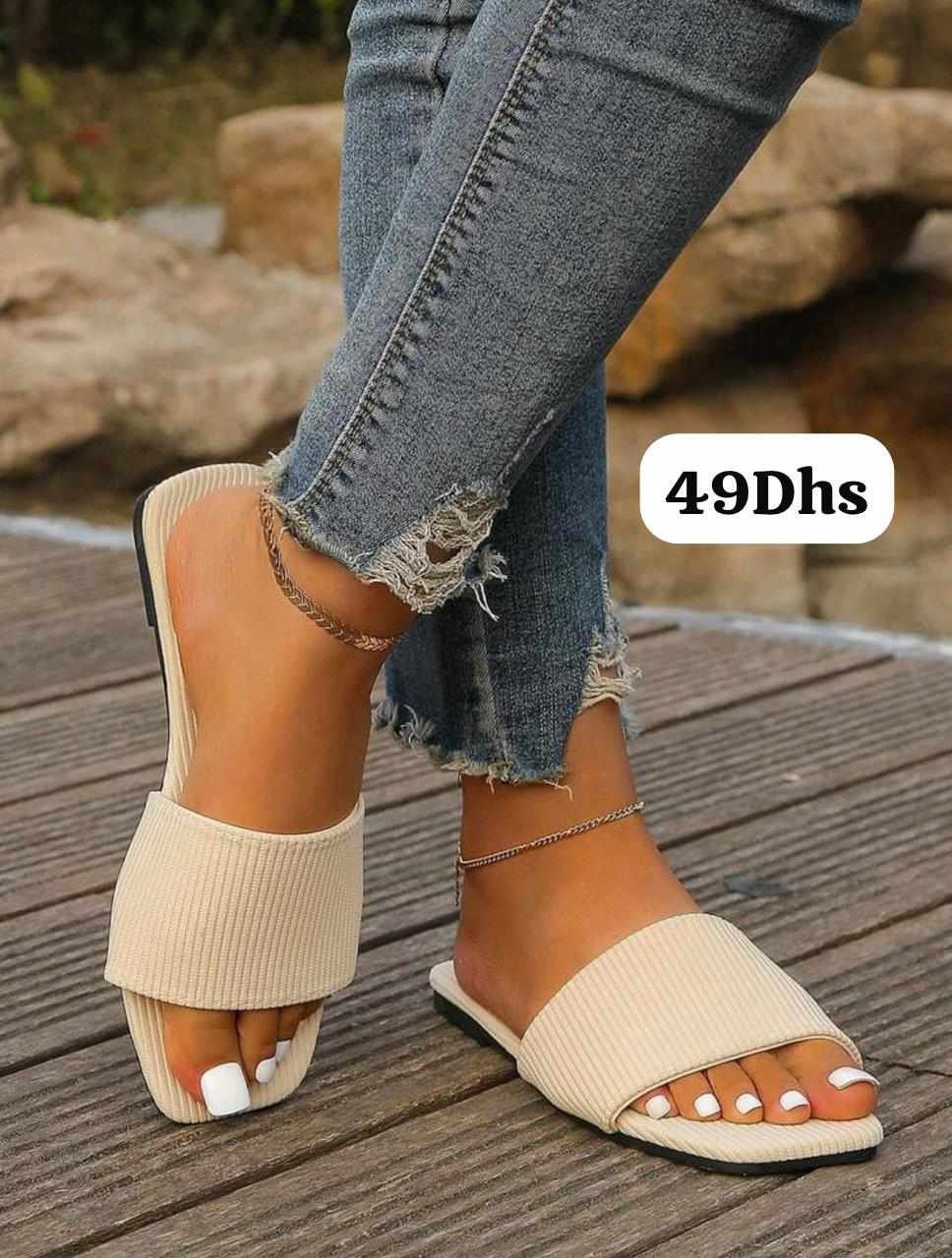 صندالة قطيفة فخمة