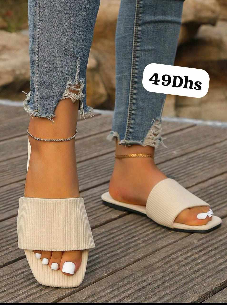 صندالة قطيفة فخمة